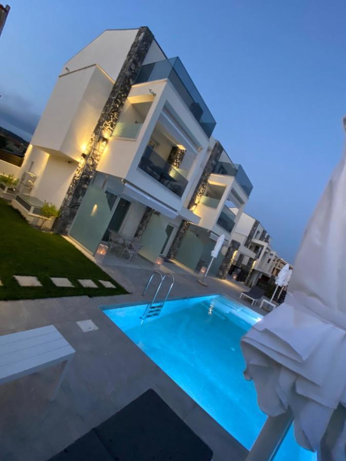 Апартаменти Interni Luxury Living Нікіті Екстер'єр фото
