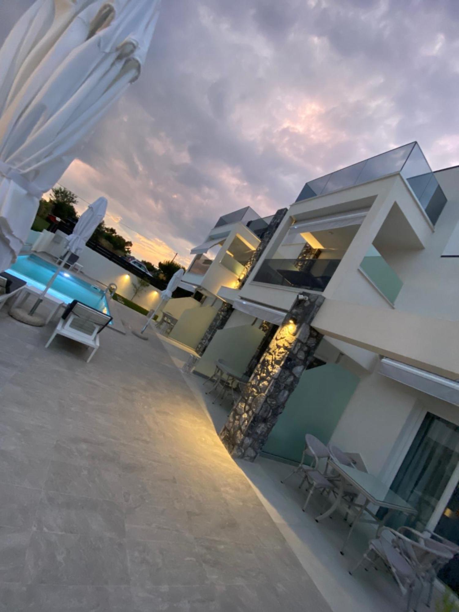 Апартаменти Interni Luxury Living Нікіті Екстер'єр фото