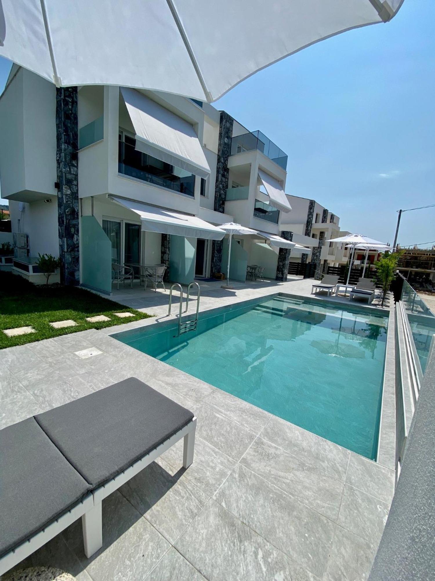 Апартаменти Interni Luxury Living Нікіті Екстер'єр фото