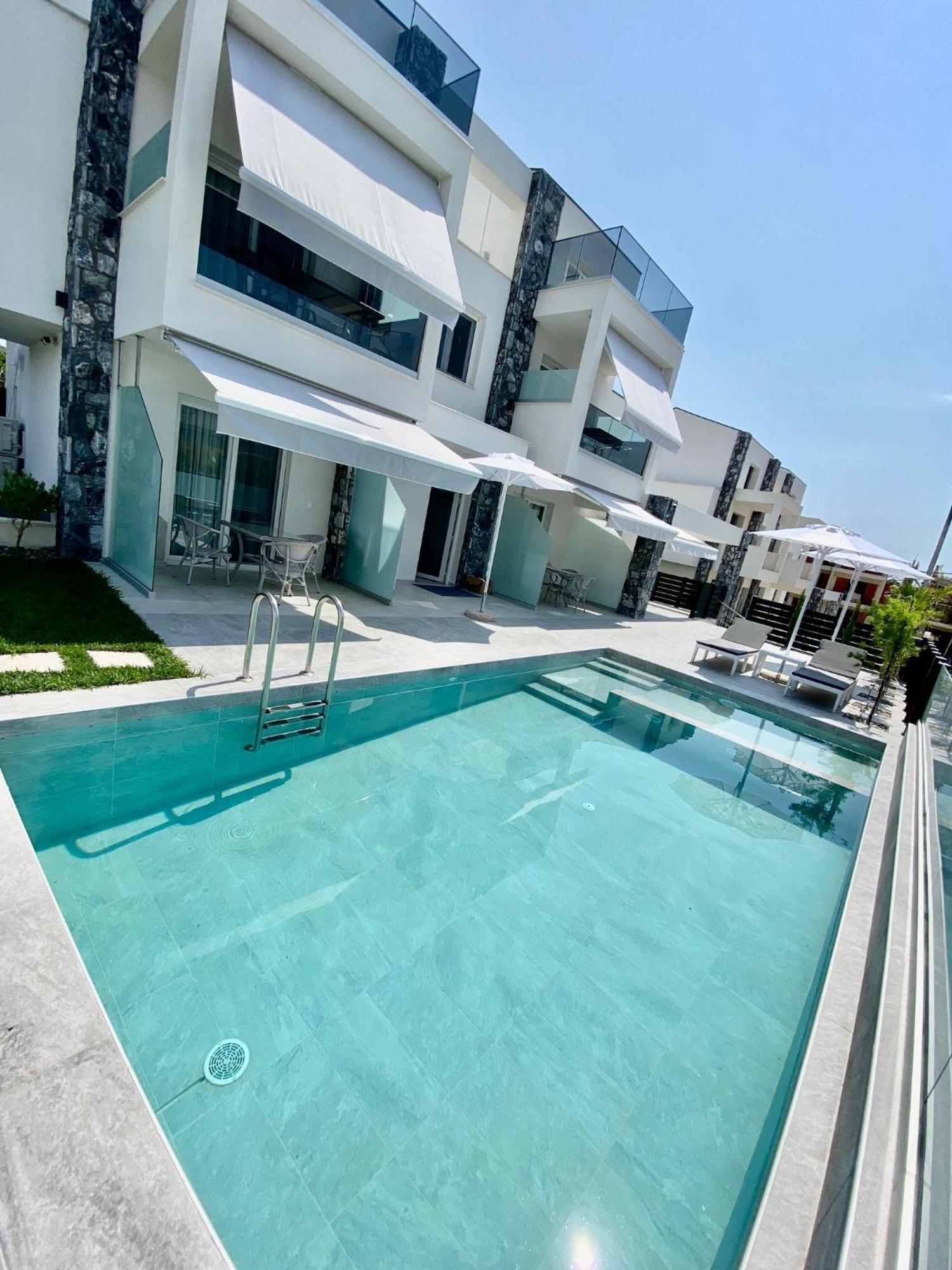 Апартаменти Interni Luxury Living Нікіті Екстер'єр фото